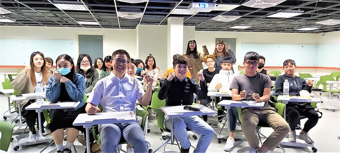1100406【智慧科技於職場健康促進新契機-應用亮眼行動VR活化腦視神經】圖片