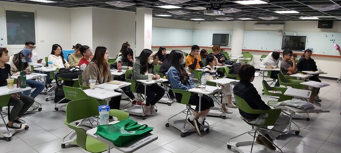 1100406【智慧科技於職場健康促進新契機-應用亮眼行動VR活化腦視神經】圖片